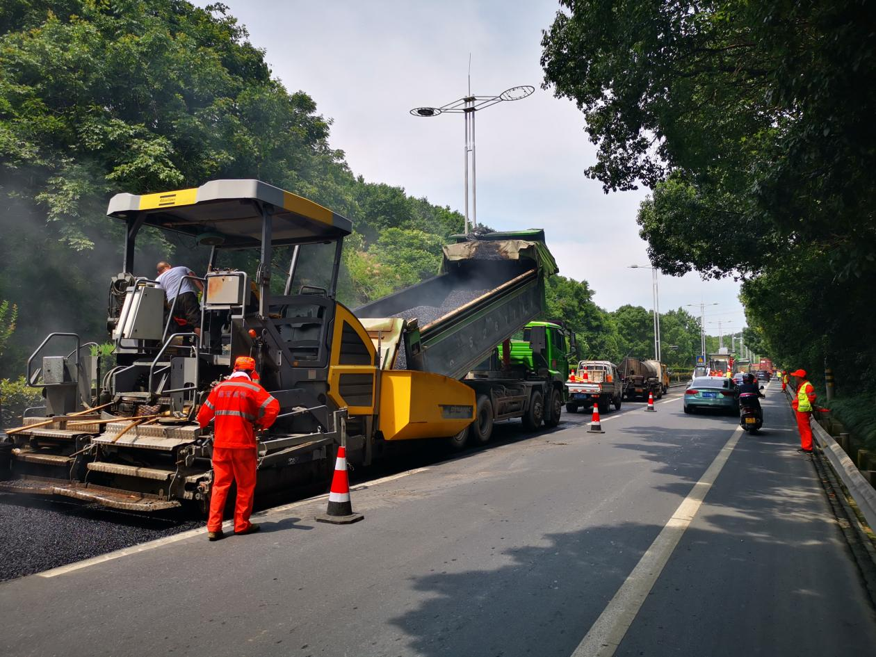 G329杭州临安段-灌注式复合路面